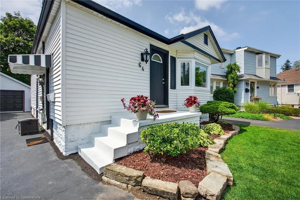 64 Vola Court