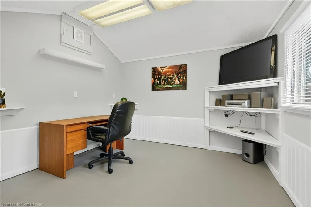 64 Vola Court