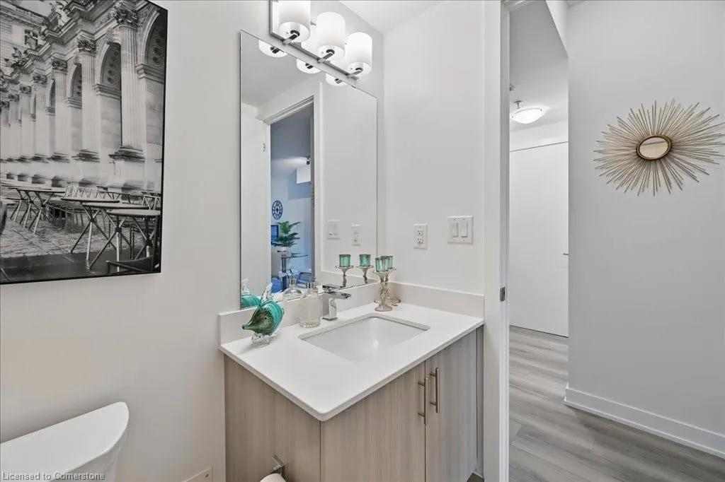 550 North Service Road, #707