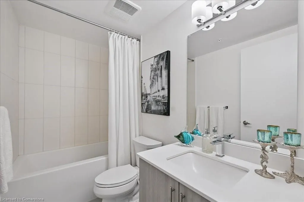 550 North Service Road, #707