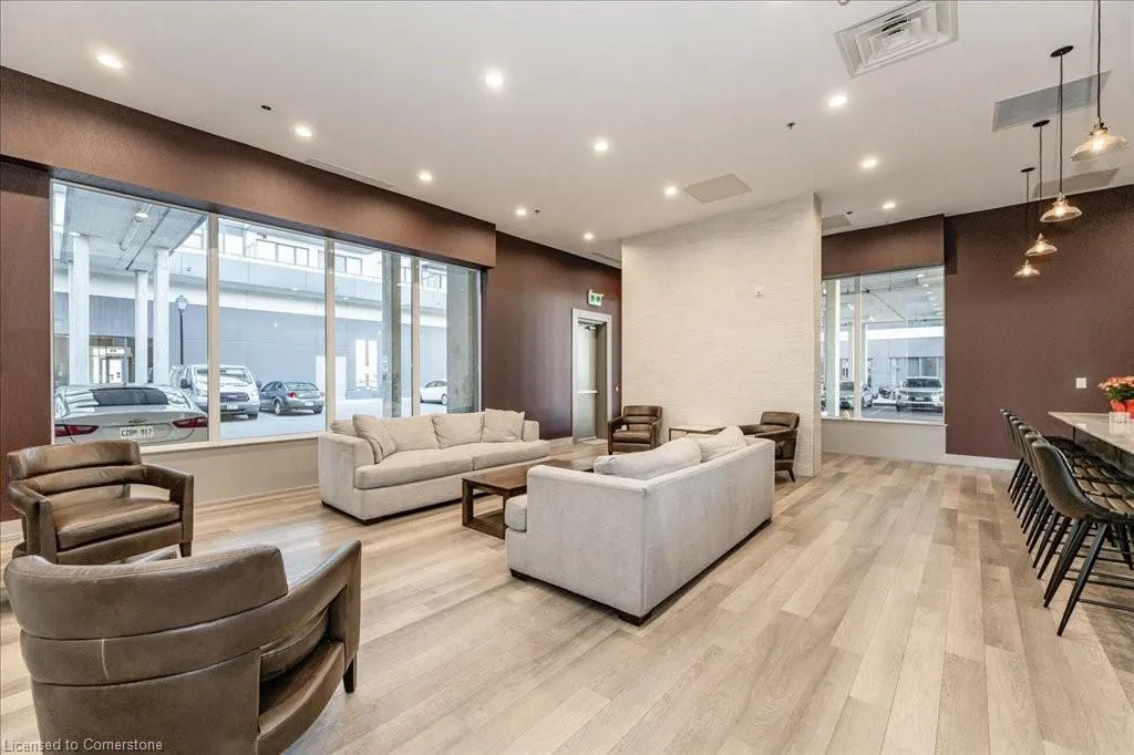 550 North Service Road, #707
