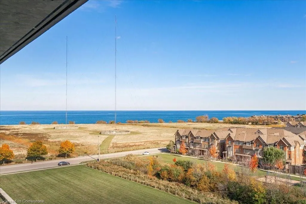 550 North Service Road, #707