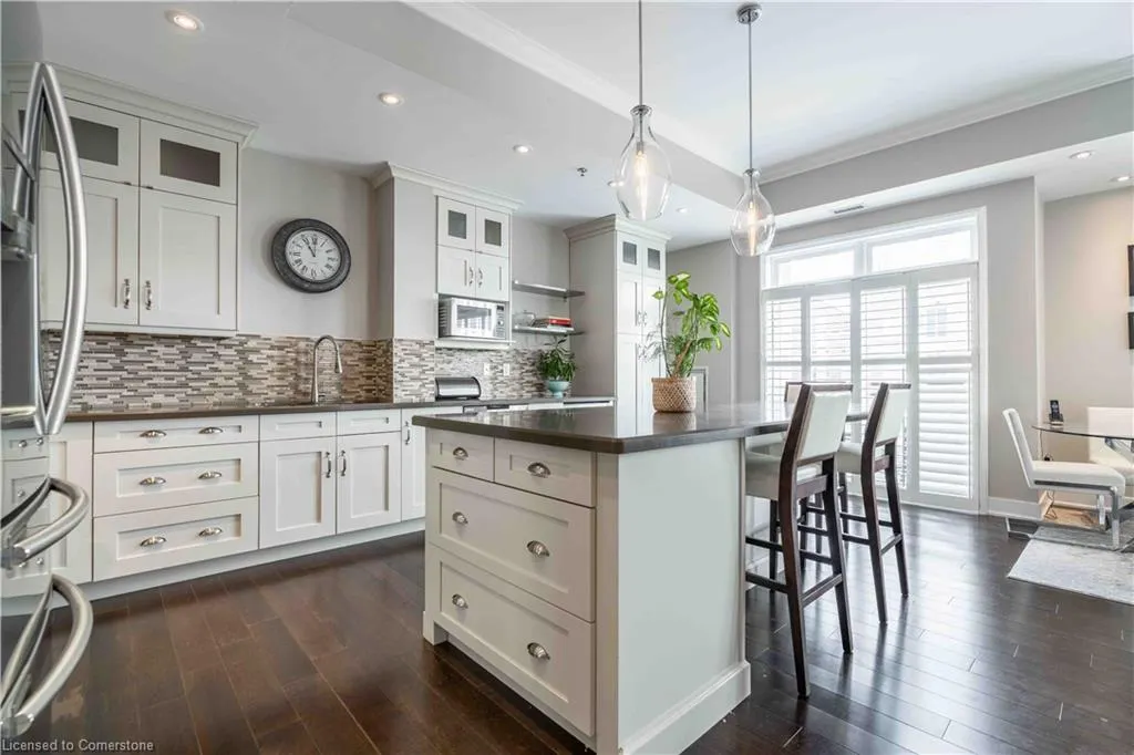 5317 Upper Middle Road, #422