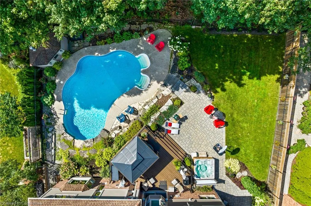 1103 Crofton Way