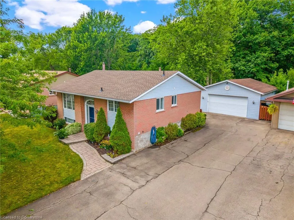 55 Leaside Drive