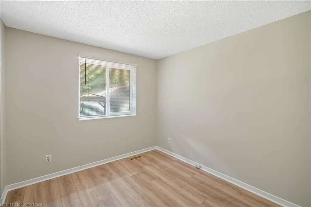 55 Leaside Drive