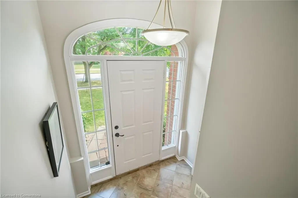55 Leaside Drive