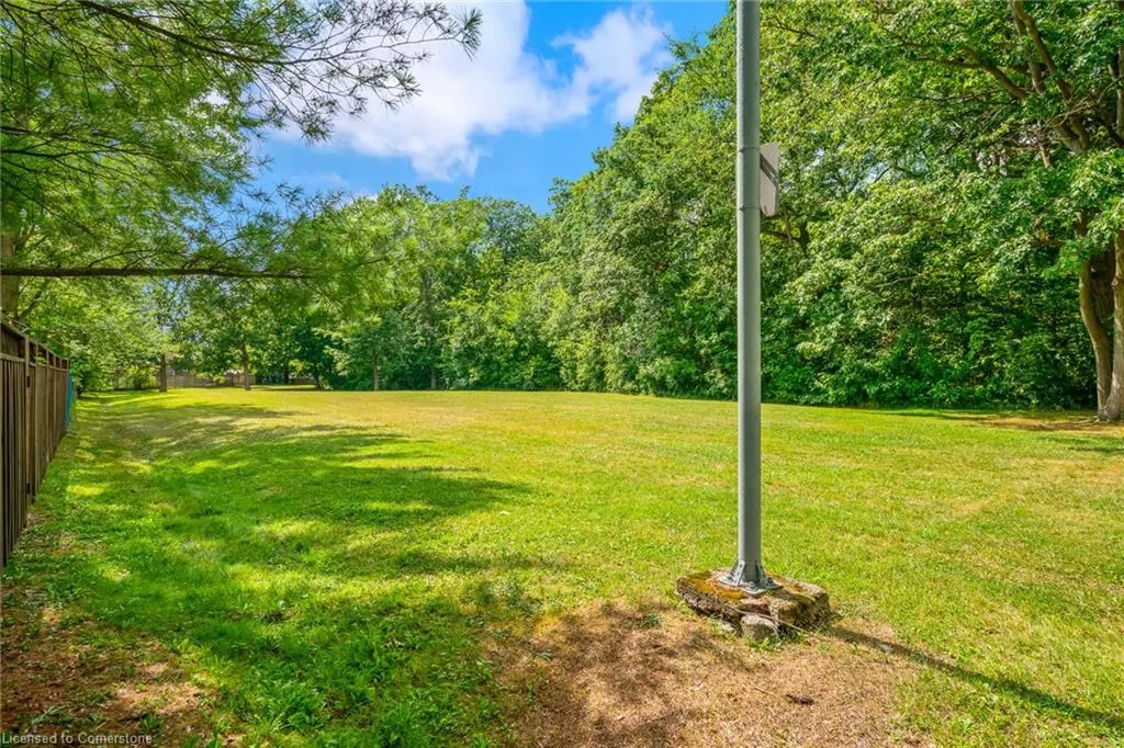 55 Leaside Drive