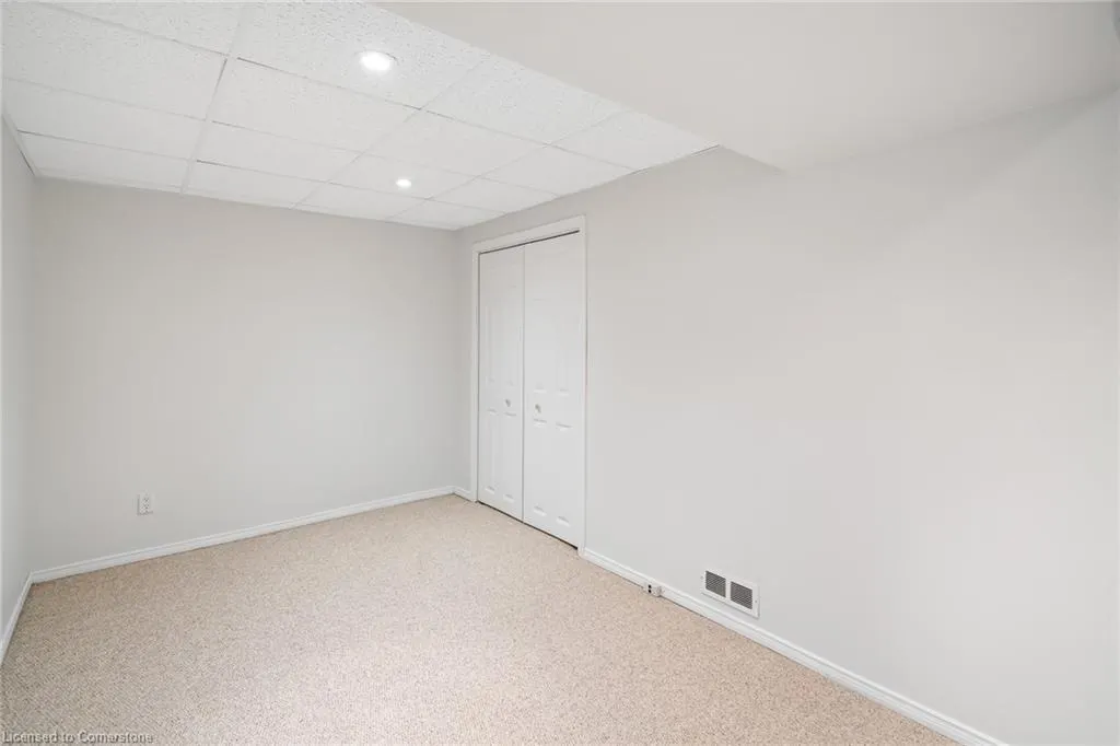 55 Leaside Drive