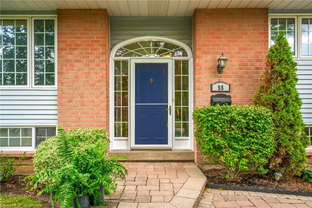 55 Leaside Drive