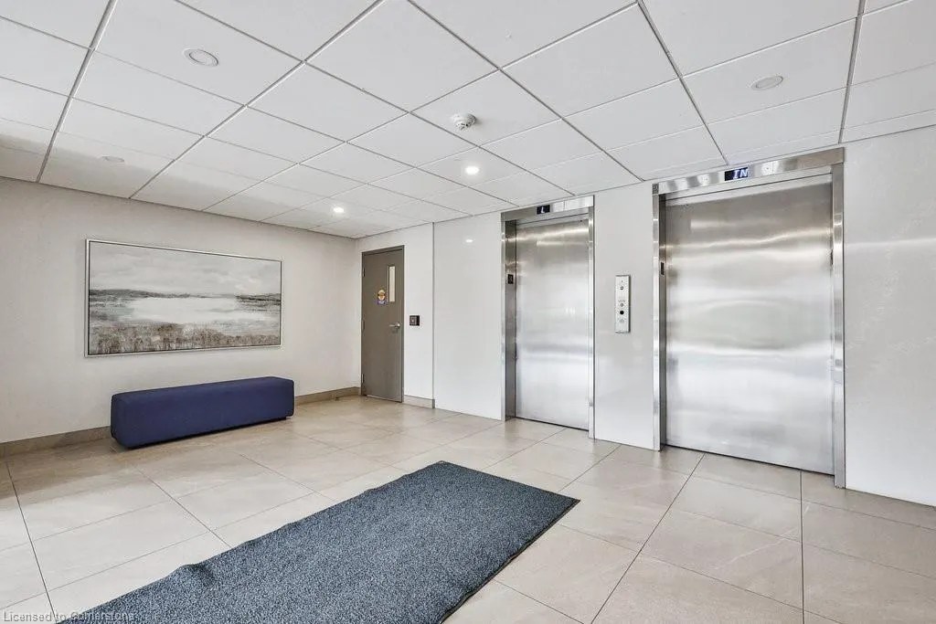 2121 Lakeshore Road, #502