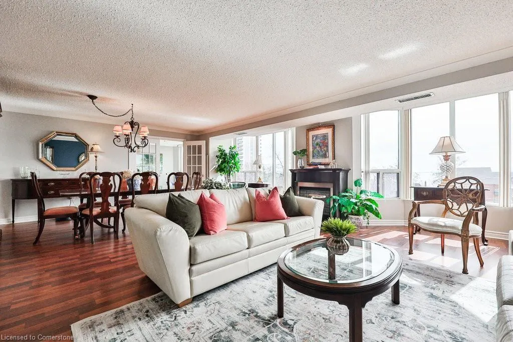 2121 Lakeshore Road, #502