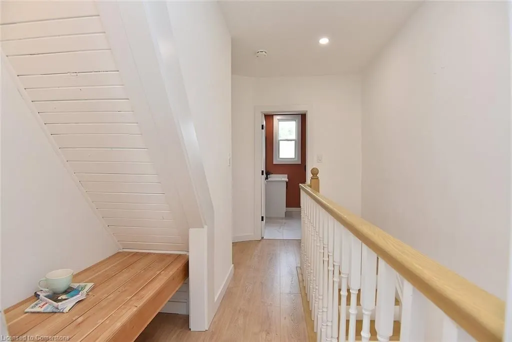 273 Robert Street