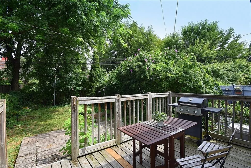 273 Robert Street