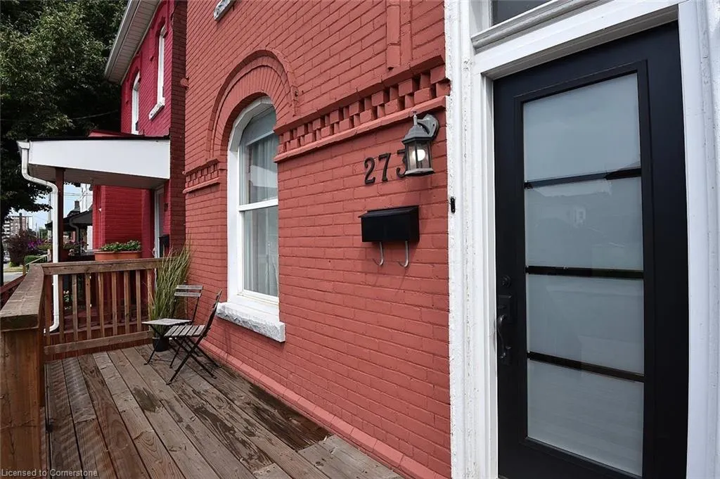273 Robert Street