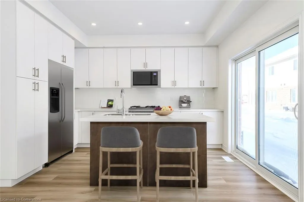 205 Thames Way, #18