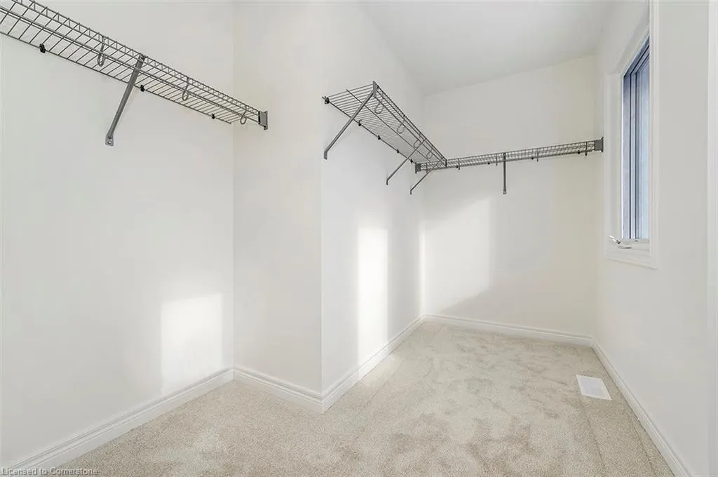 205 Thames Way, #18
