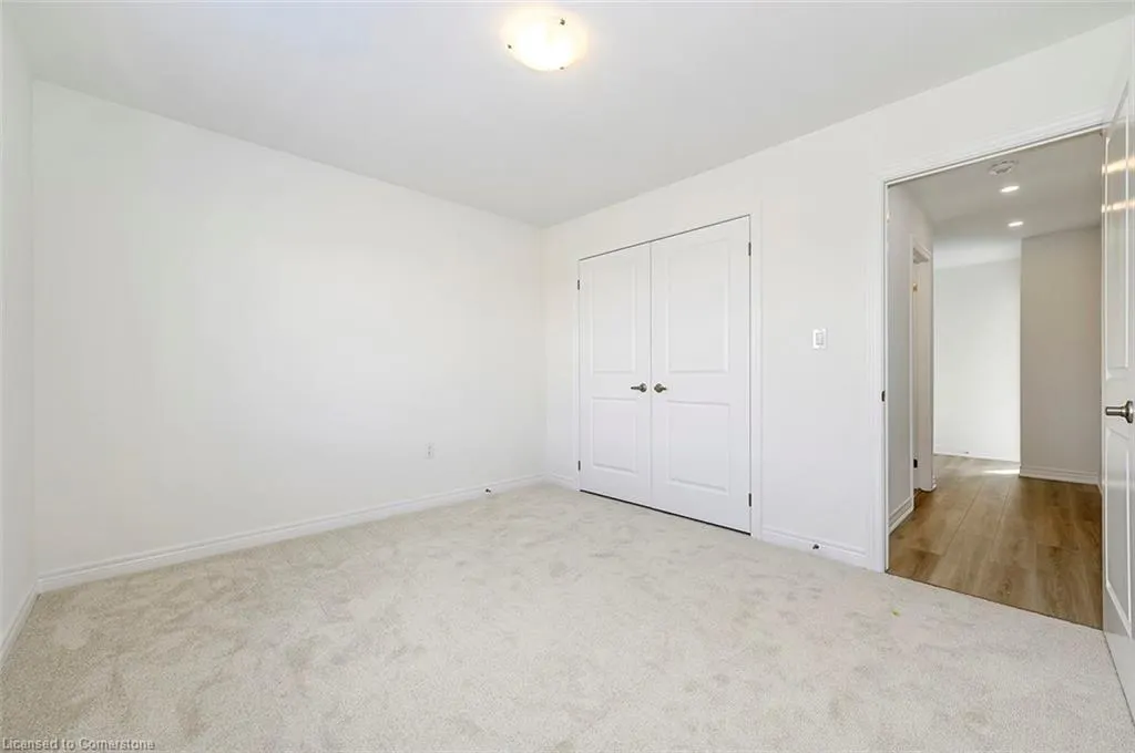 205 Thames Way, #18
