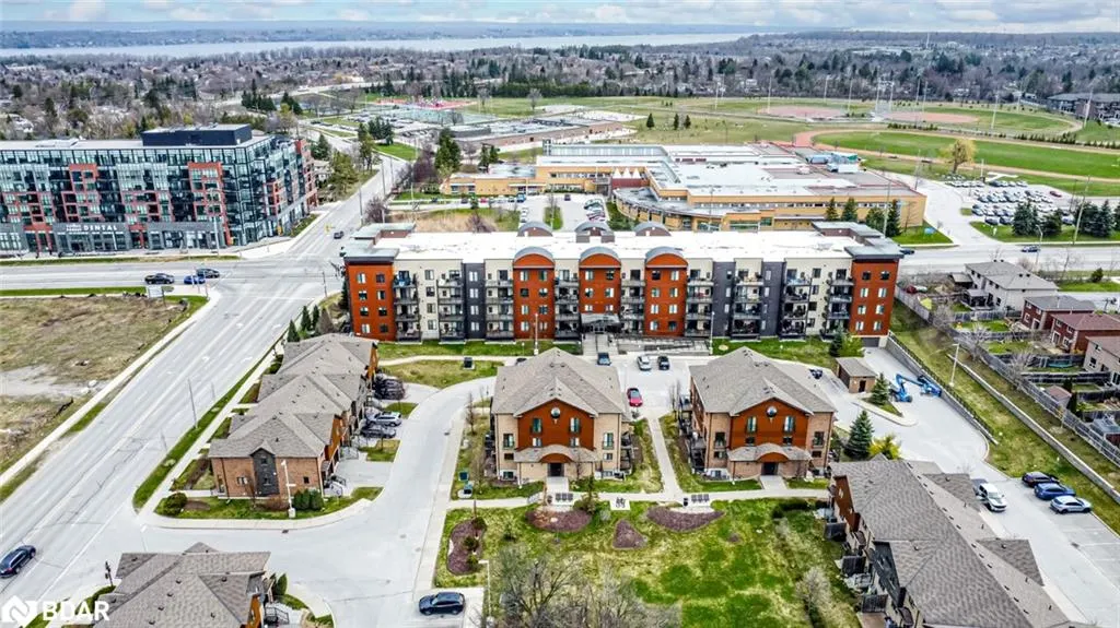 25 Madelaine Drive, #7