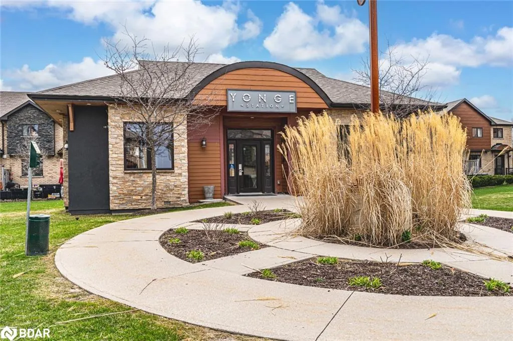 25 Madelaine Drive, #7