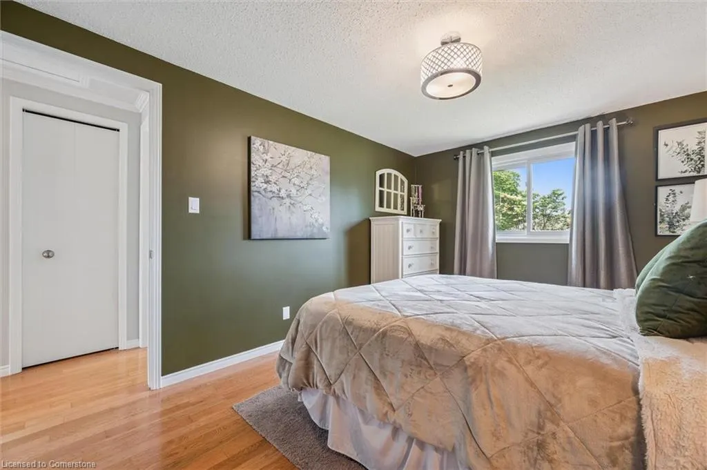 40 Abeles Avenue