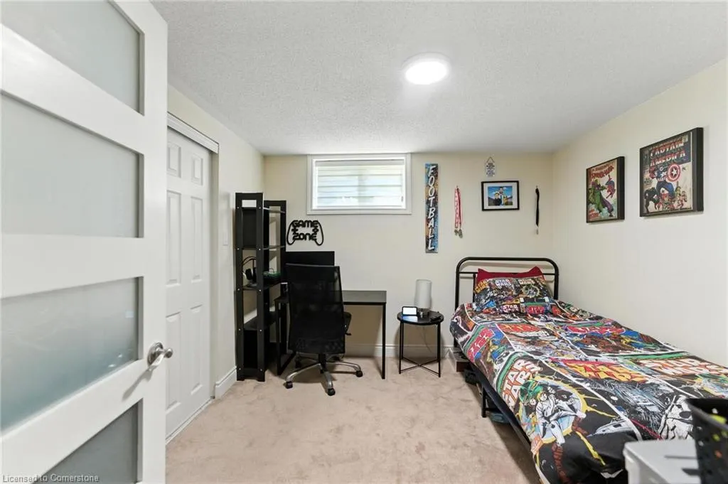 90 Toby Crescent, #Lower