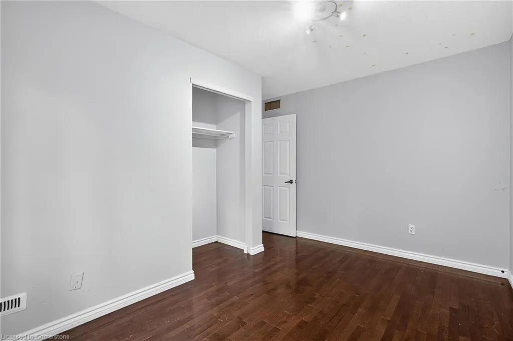 3 Wisteria Court