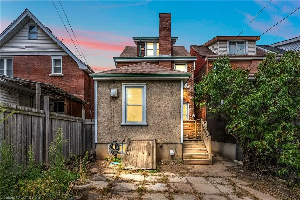 170 Grosvenor Avenue N