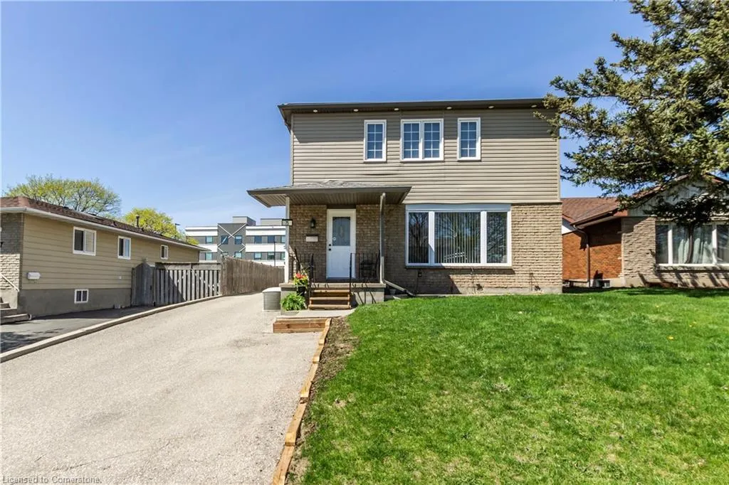 75 Sekura Crescent
