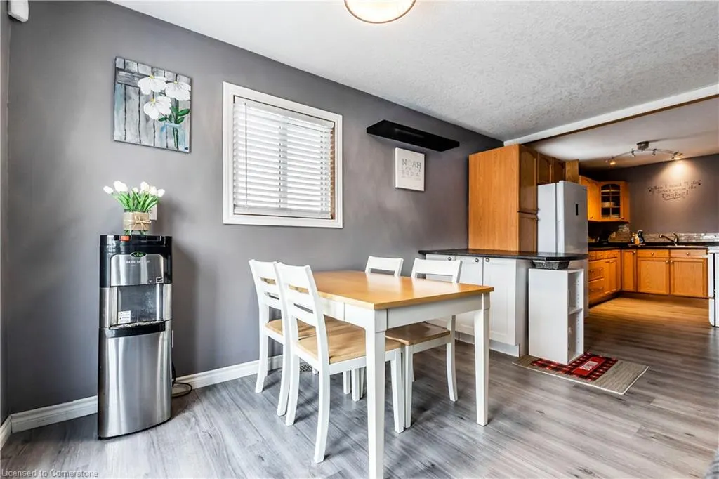 75 Sekura Crescent