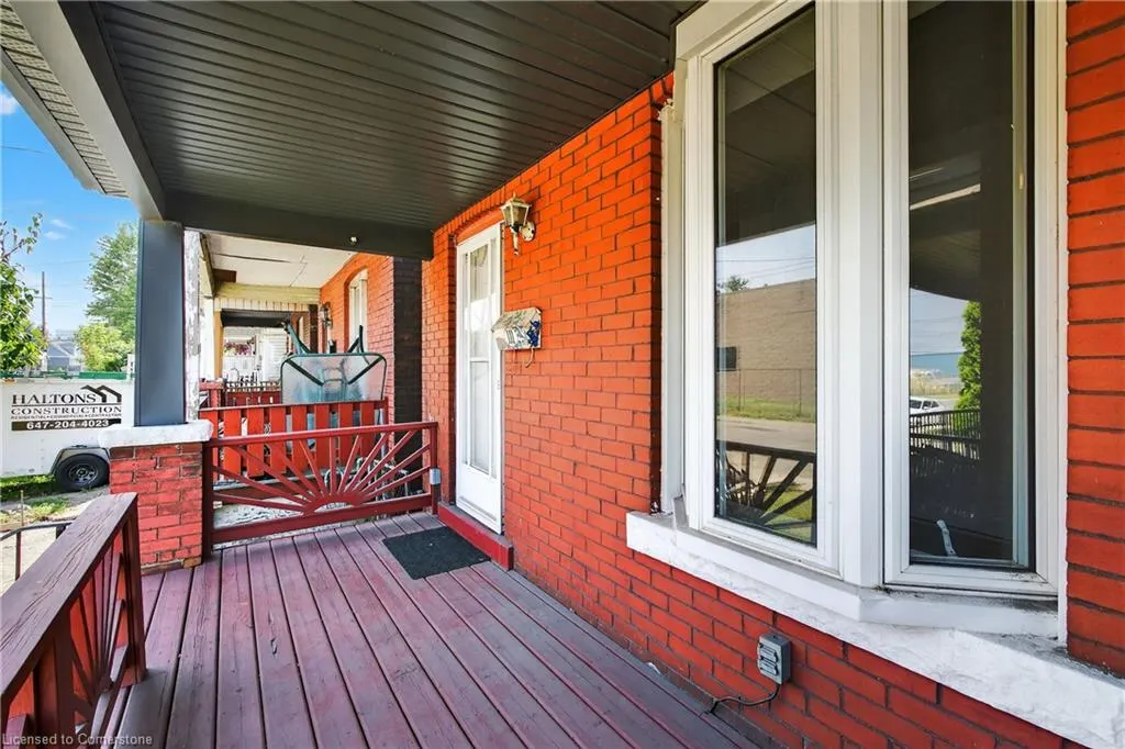 111 Hillyard Street