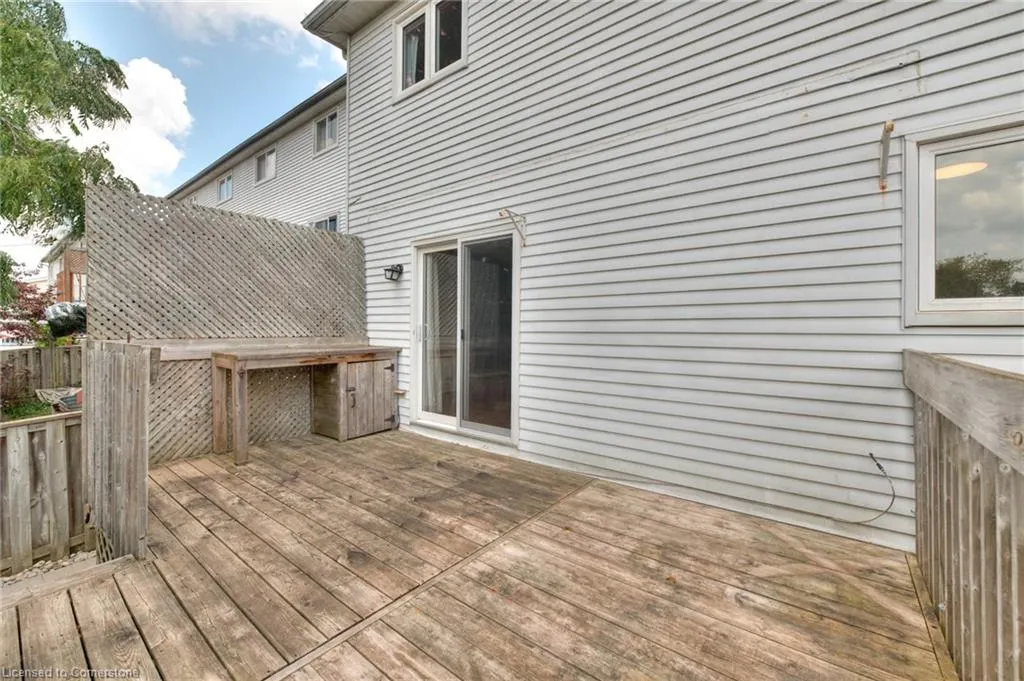 484B Red River Drive