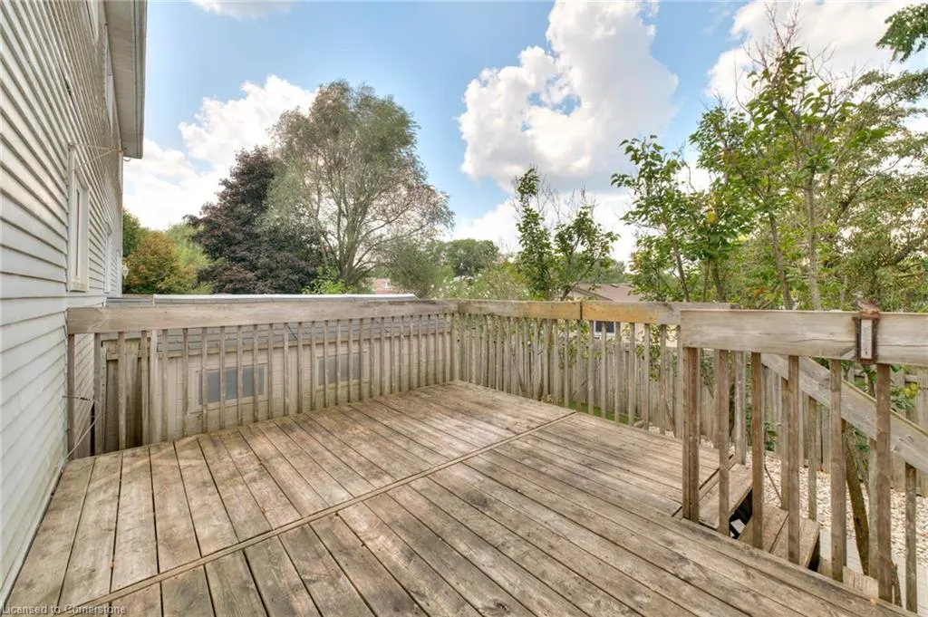 484B Red River Drive