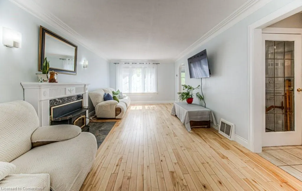 76 Brentwood Avenue