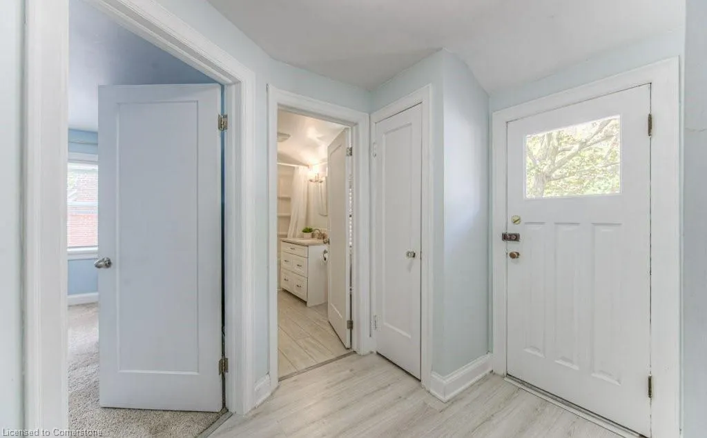 76 Brentwood Avenue