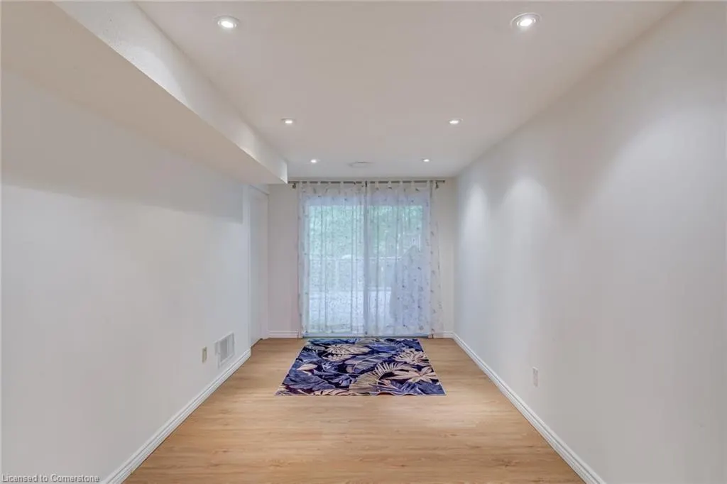 1560 Kerns Road, #5
