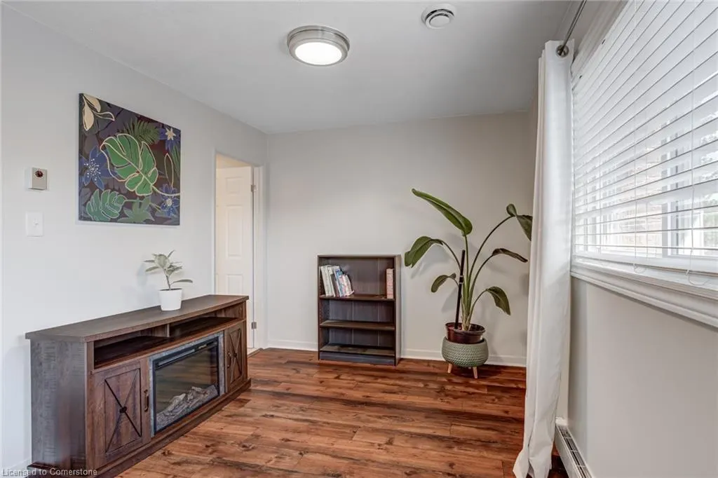1560 Kerns Road, #5