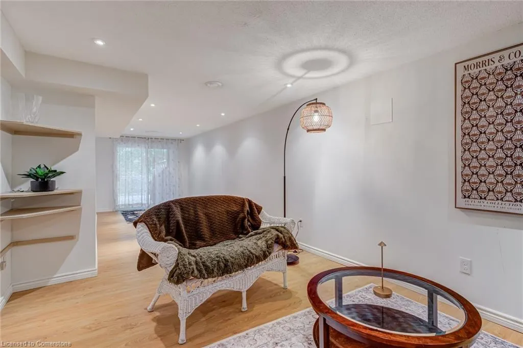 1560 Kerns Road, #5