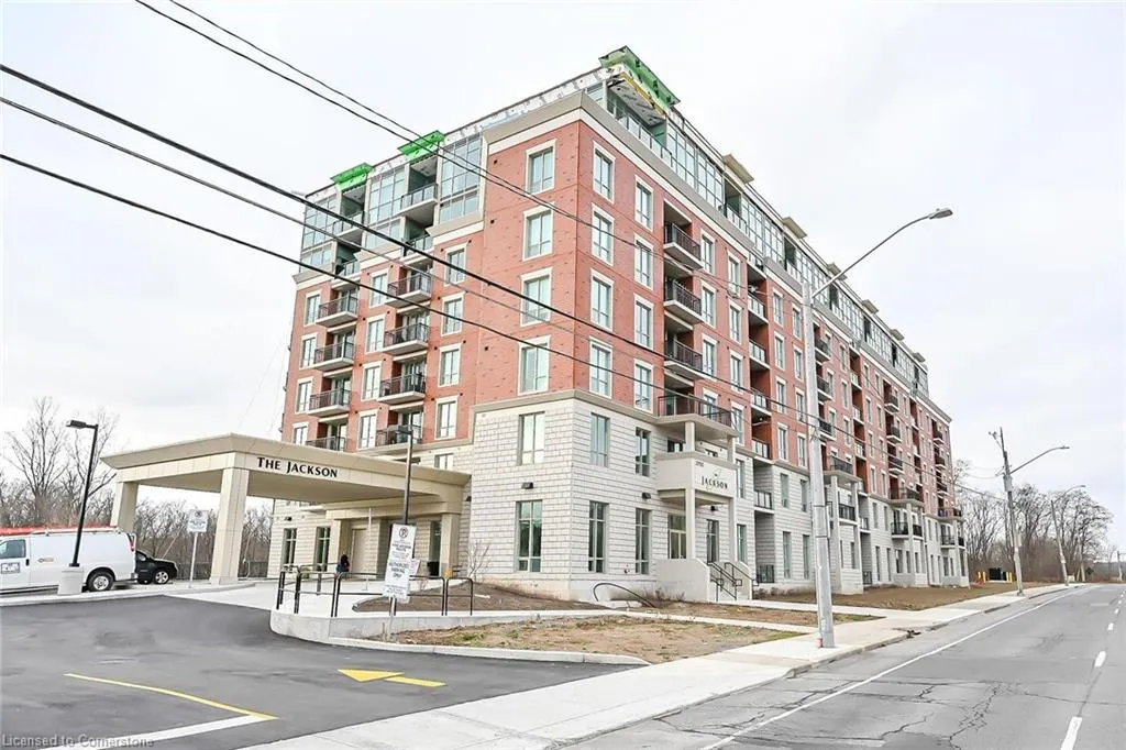 2750 King Street E, #706