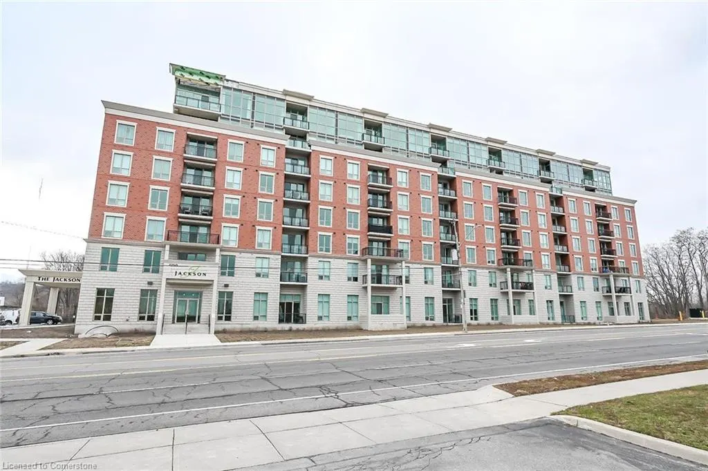 2750 King Street E, #706