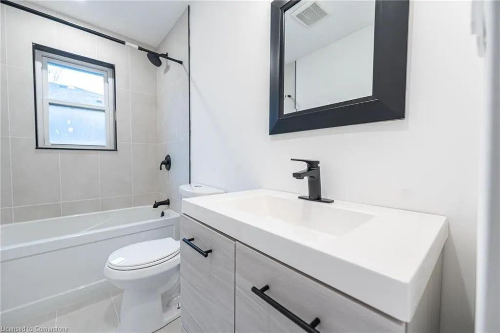 102 East 41st Street, #1
