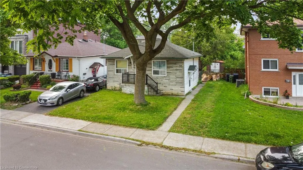 62 Elder Avenue