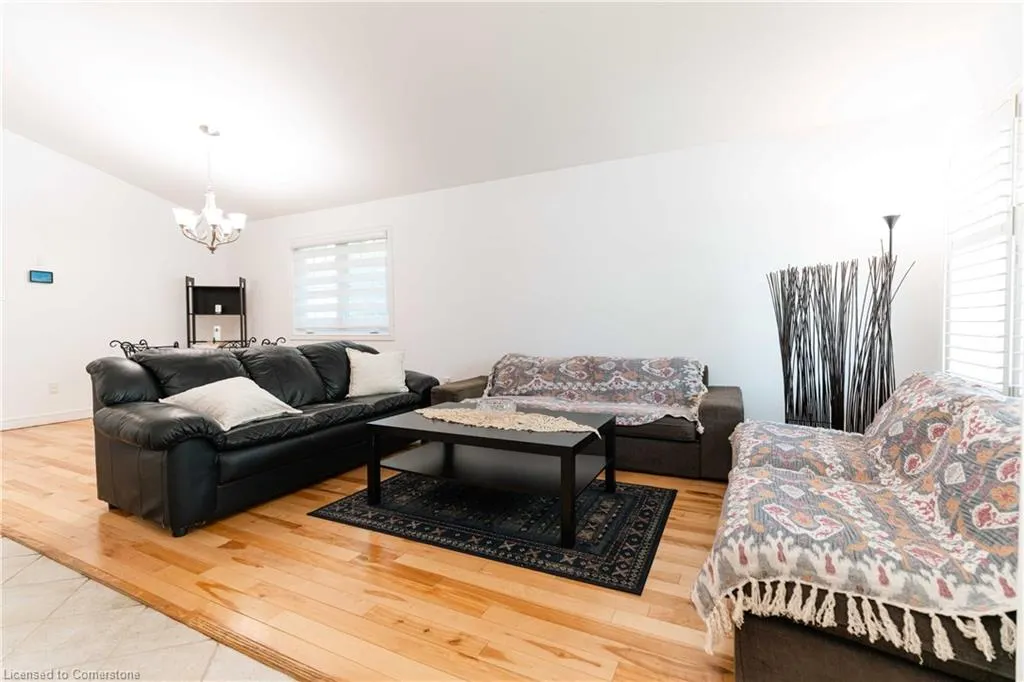 837 Upper Ottawa Street