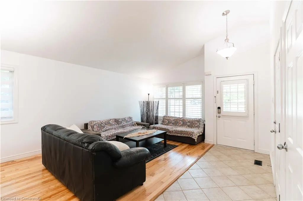 837 Upper Ottawa Street