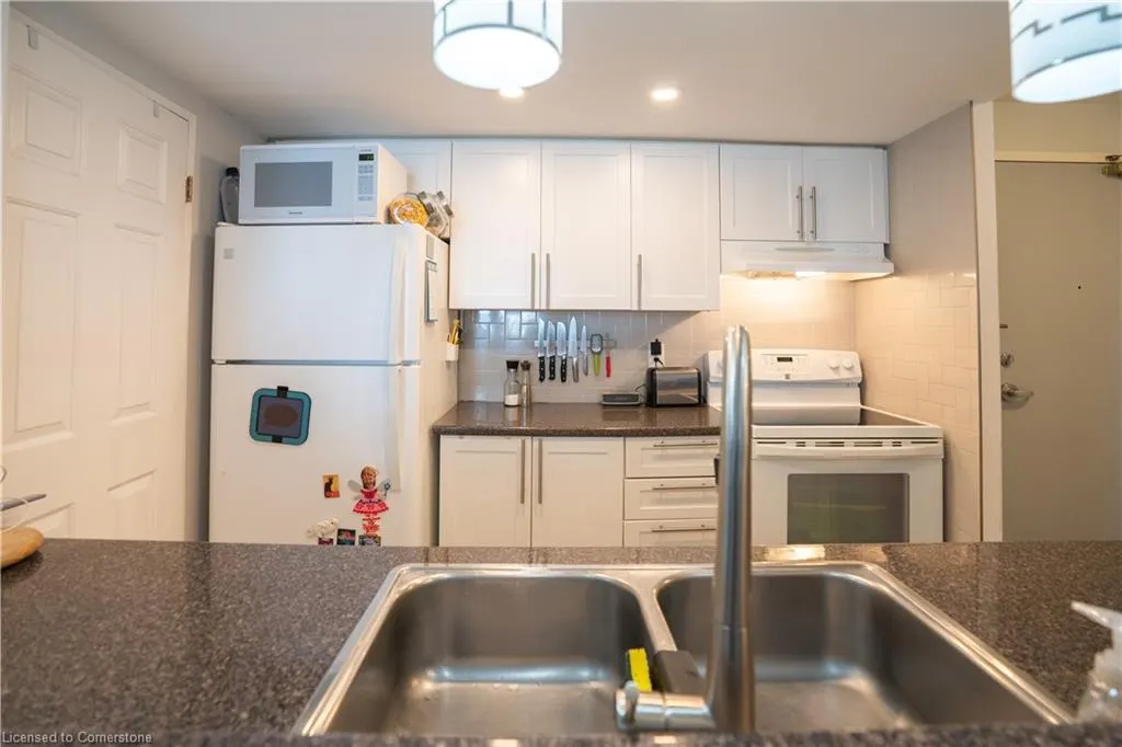101 Subway Crescent, #712