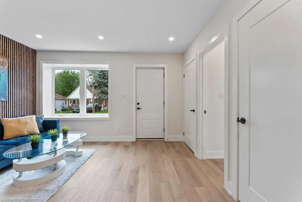 272 East 15th Street