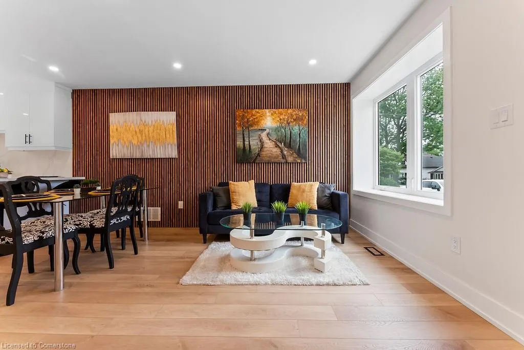 272 East 15th Street