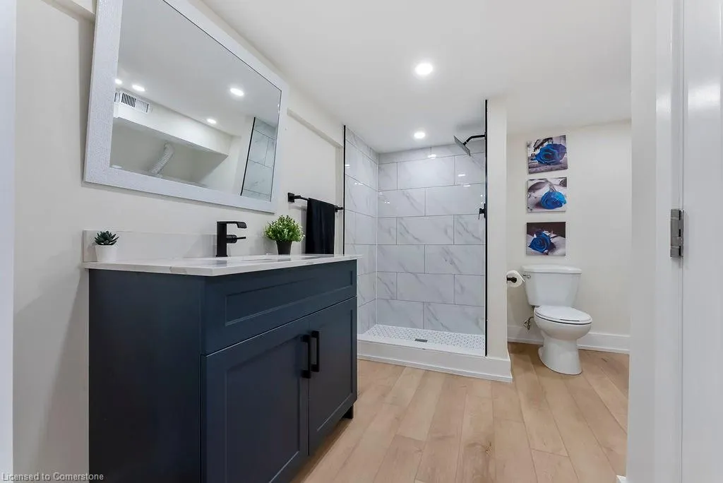 272 East 15th Street