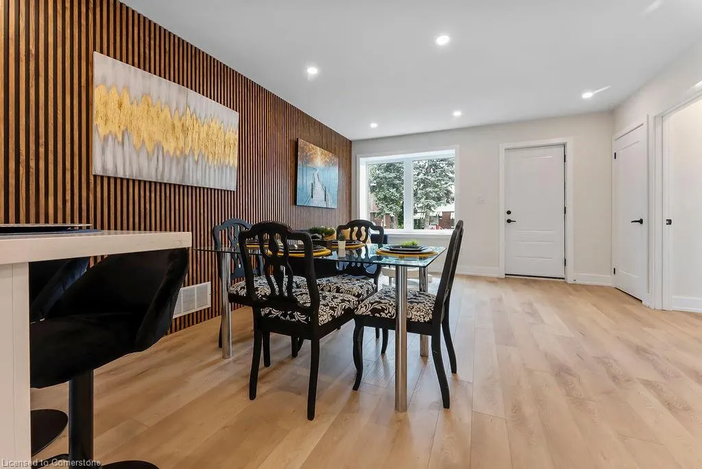 272 East 15th Street