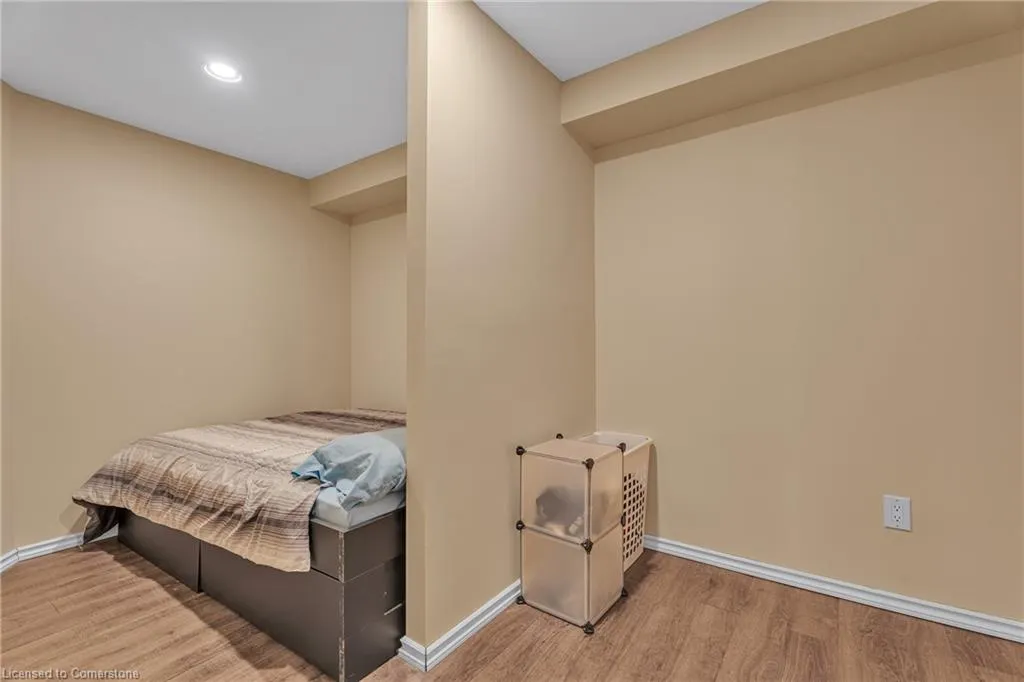 2 Vinehill Drive